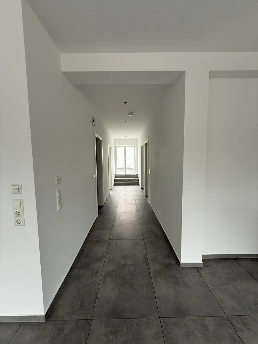 Hochwertig sanierte 3-Zimmer-Wohnung in zentraler Lage, Bild 5