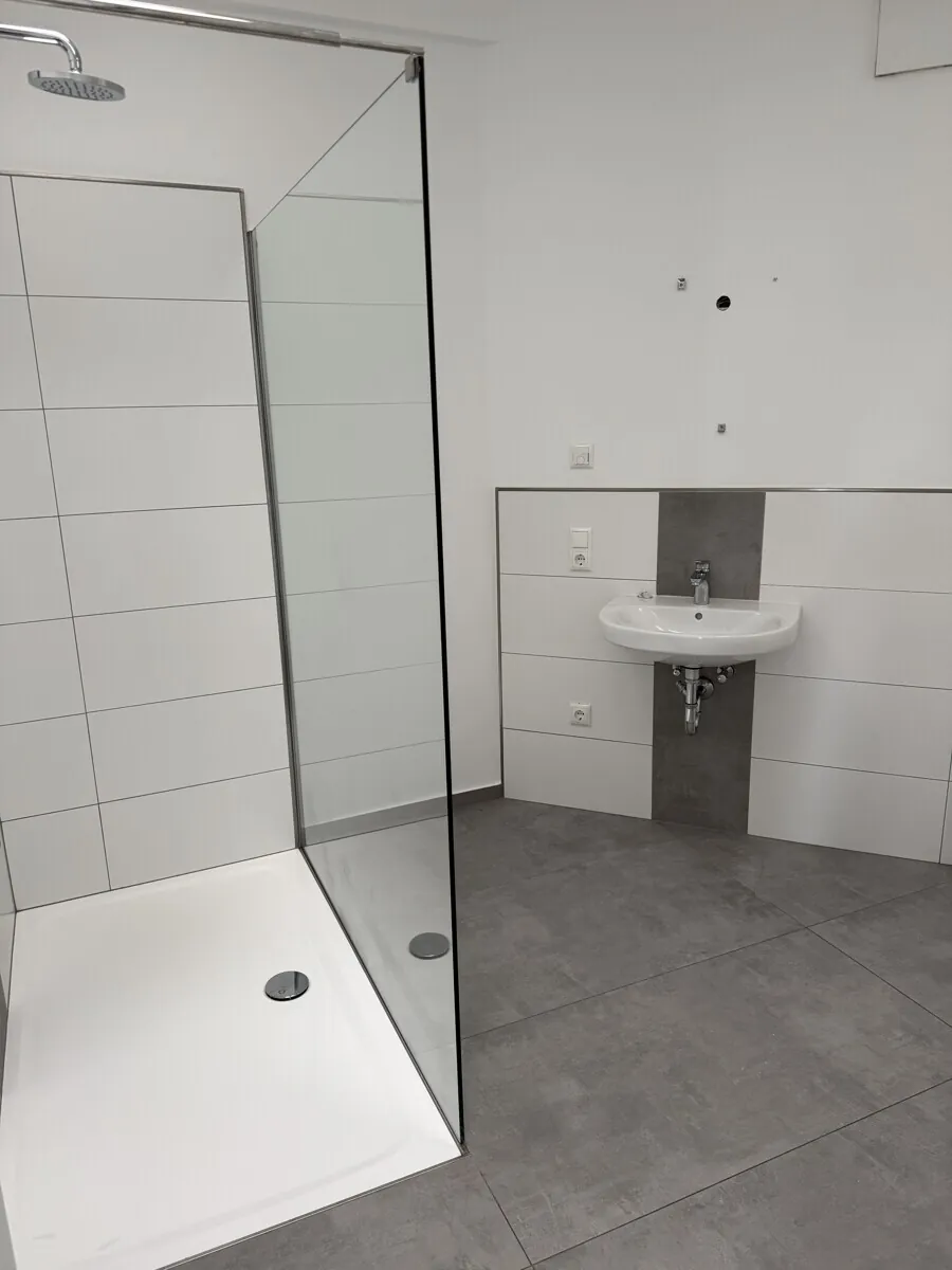 Hochwertig sanierte 3-Zimmer-Wohnung in zentraler Lage, Bild 9