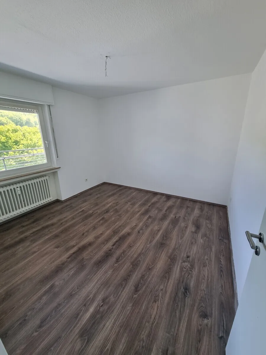 Mehrfamilienhaus mit 8 Wohnungen und 8 Garagen, Bild 10