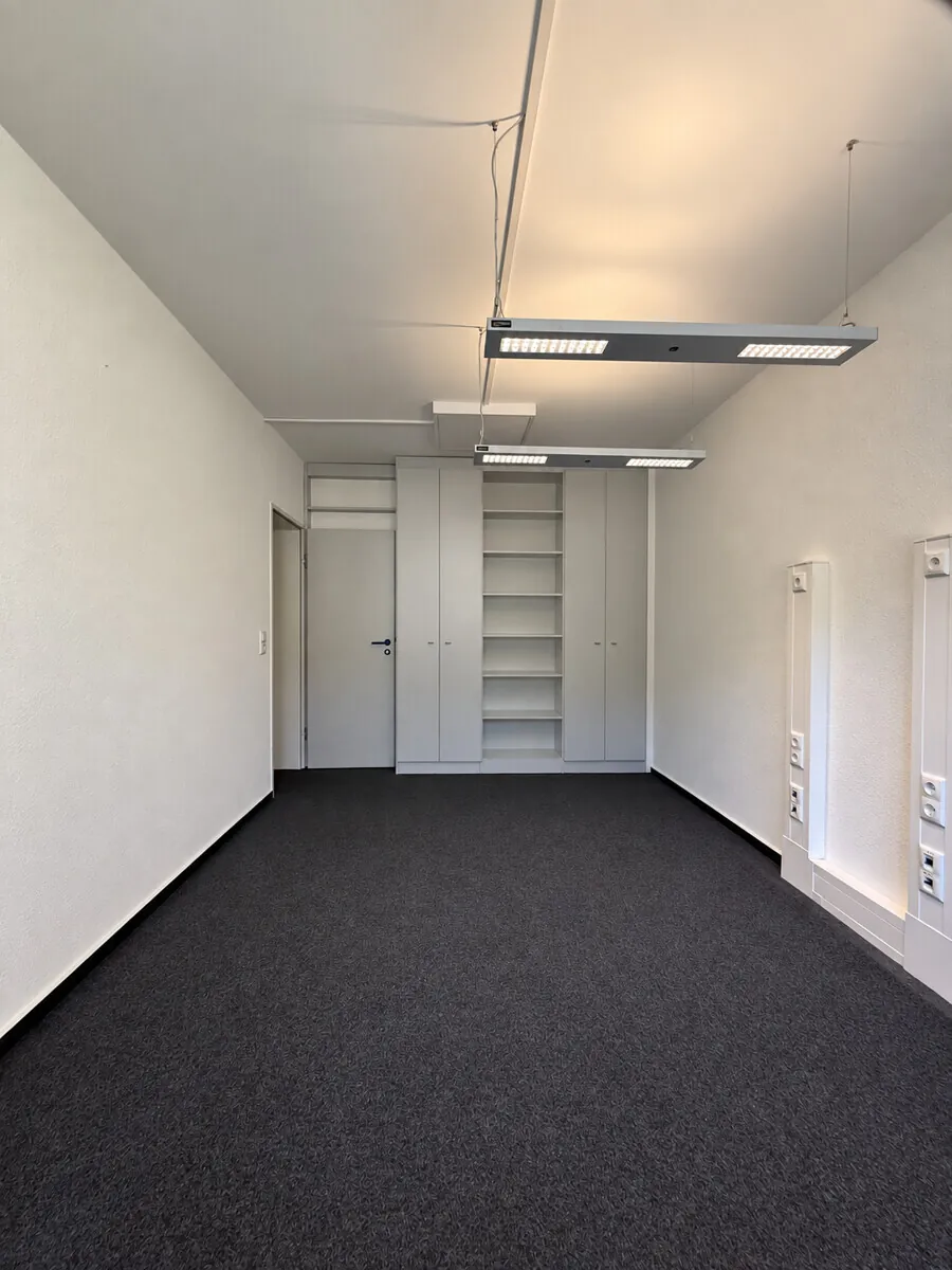 Repräsentative Büro- und Praxisfläche mit Lager, Bild 5