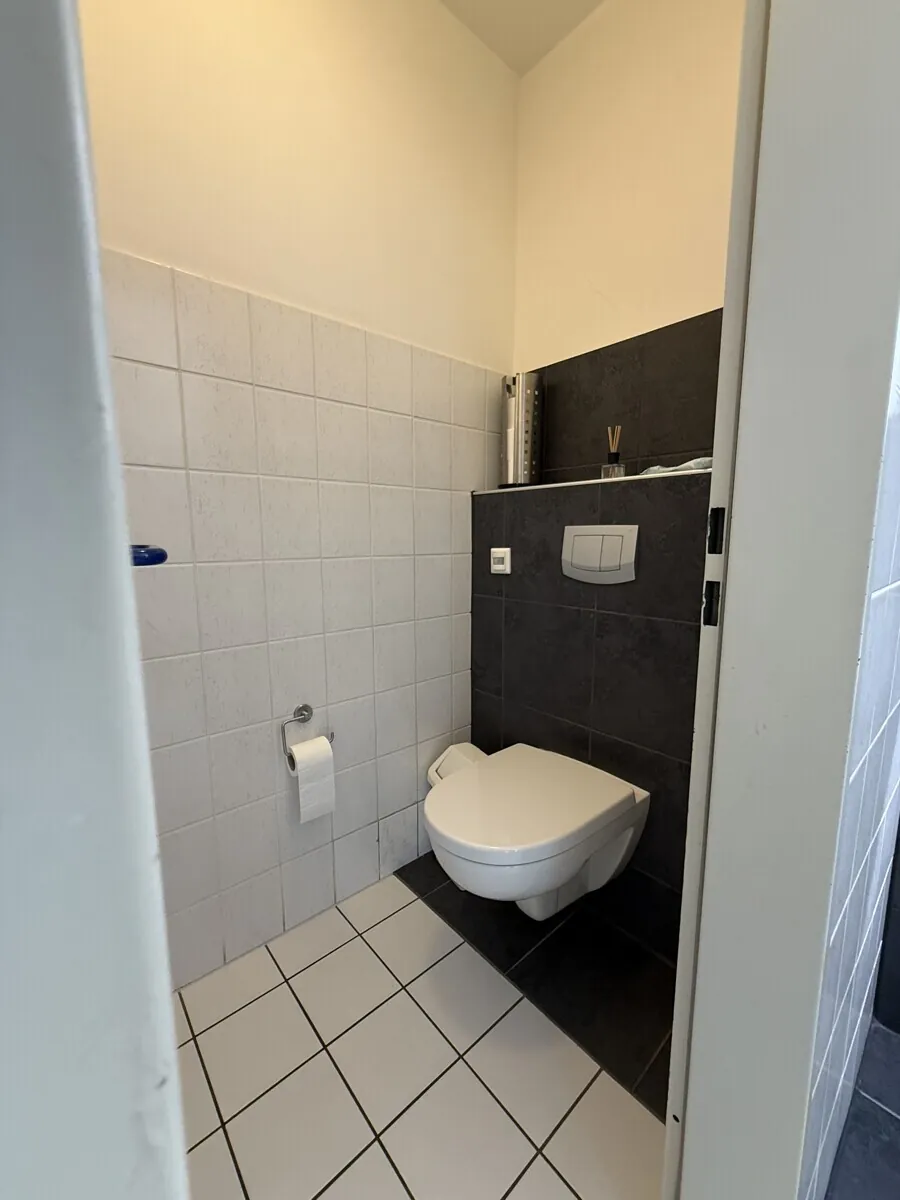 Repräsentative Büro- und Praxisfläche mit Lager, Bild 12